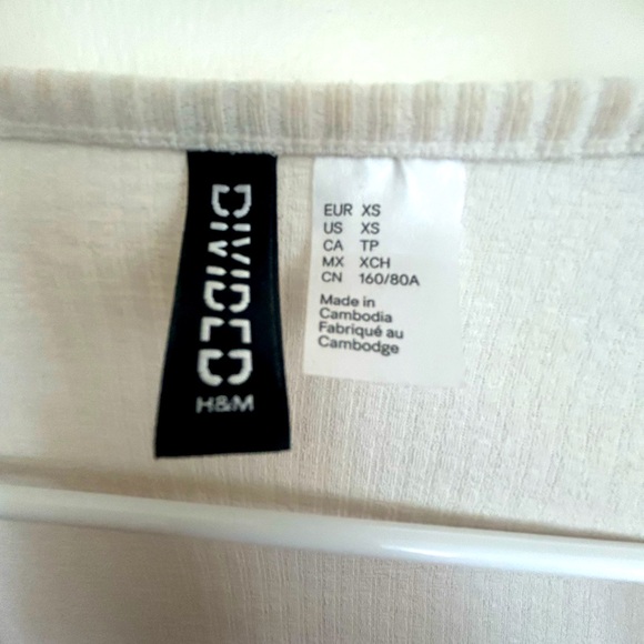 Long sleeve white blouse - Picture 3 of 3